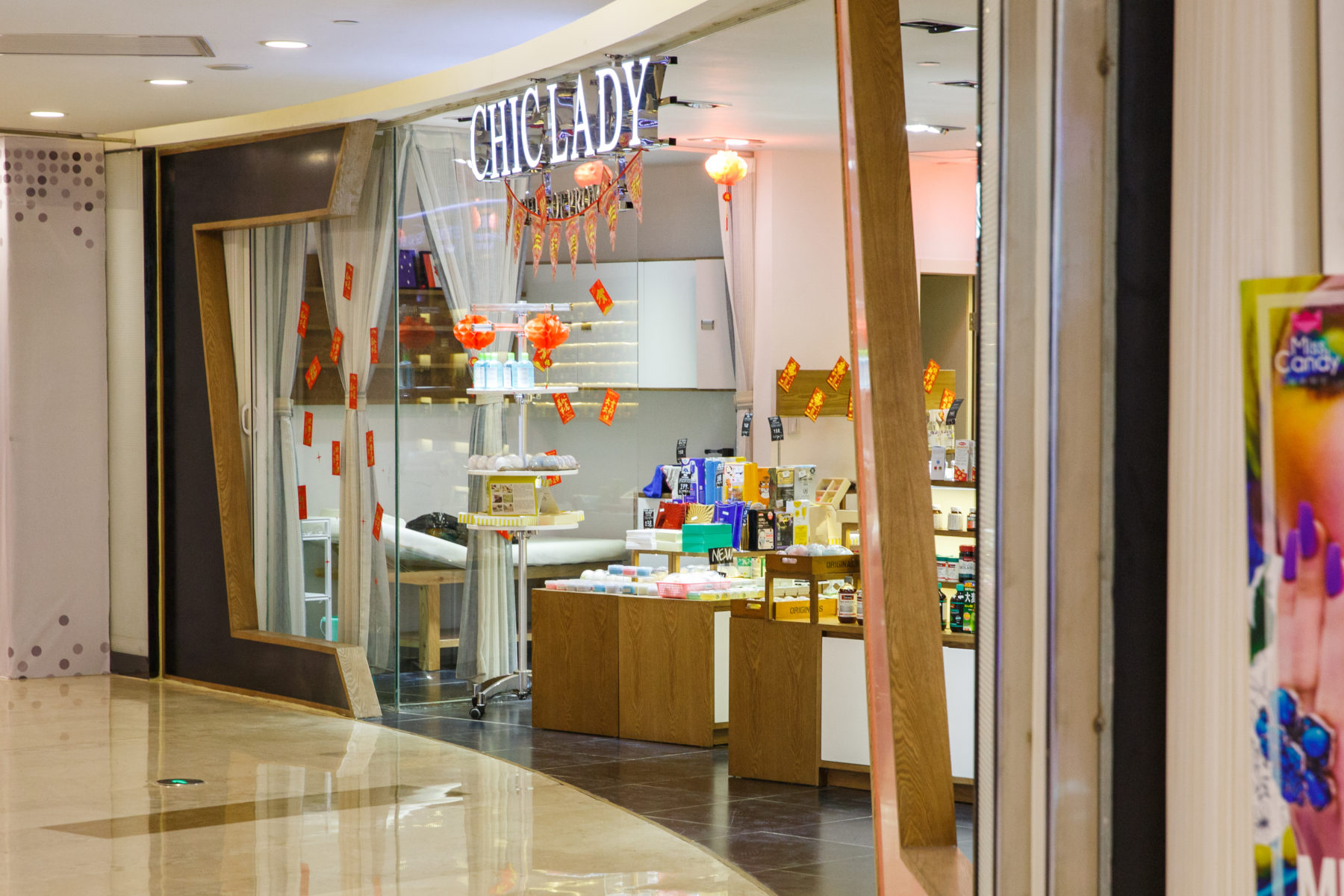 Chic Lady Cosmetics Store | Official Completion Photos