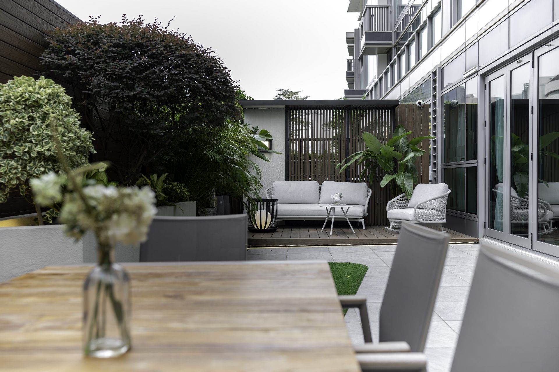 Grande Monaco | Room with a lofted bed, bookshelves and a desk