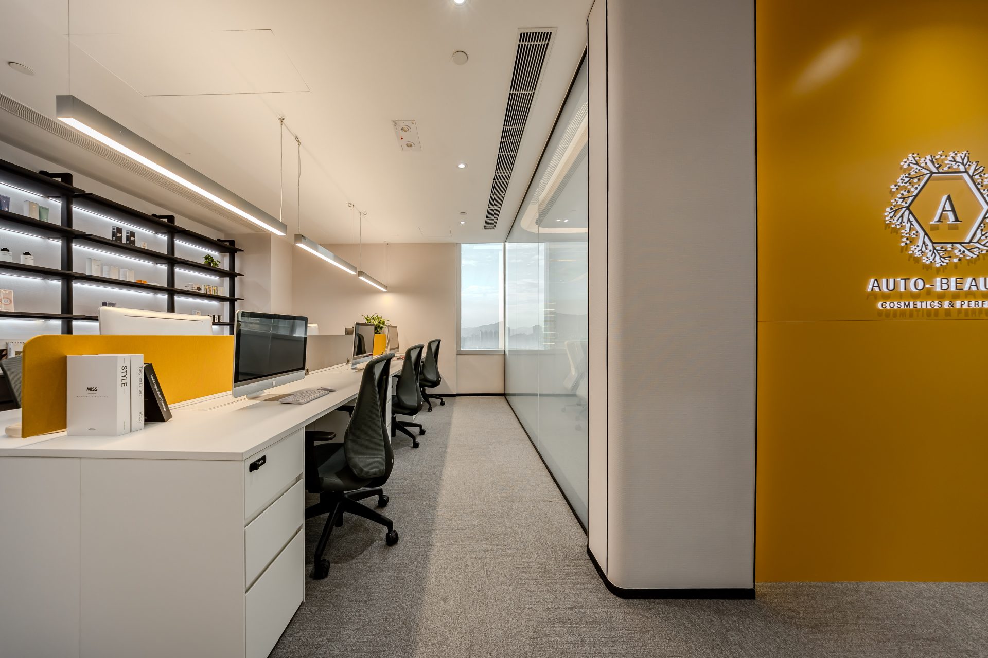 Ogilvy Hong Kong office | Official completion photographs