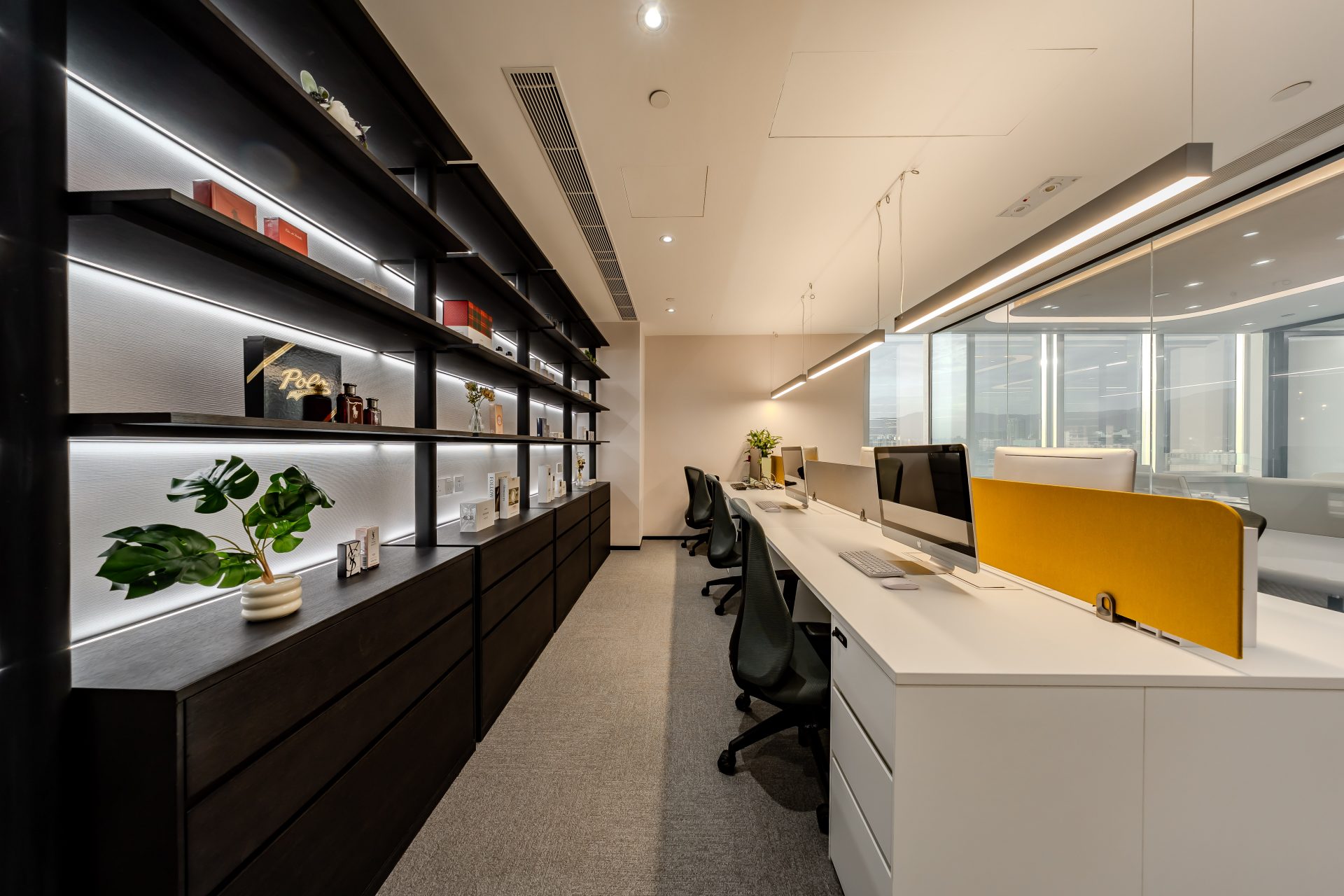 Ogilvy Hong Kong office | Official completion photographs